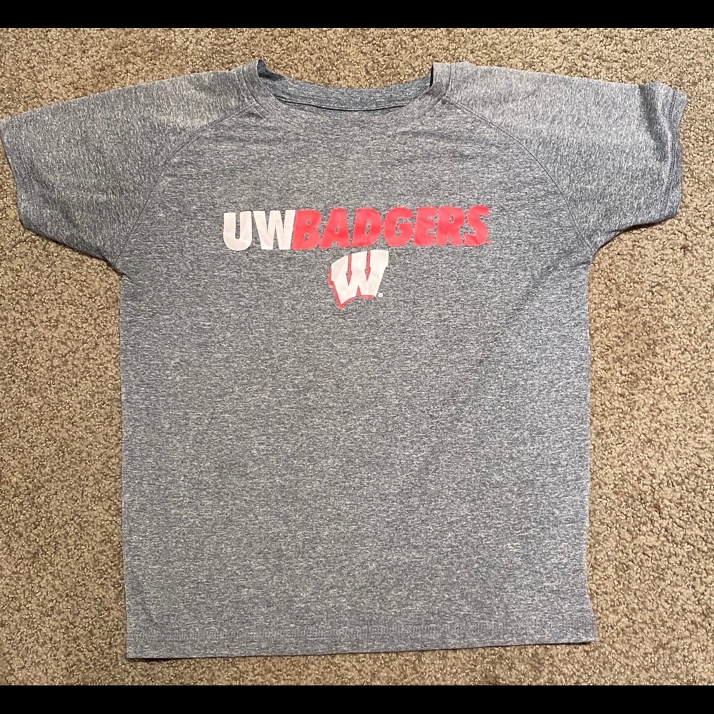 Boys Wisconsin badger shirt